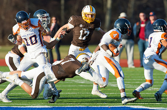 football_nepsac15_db_8311