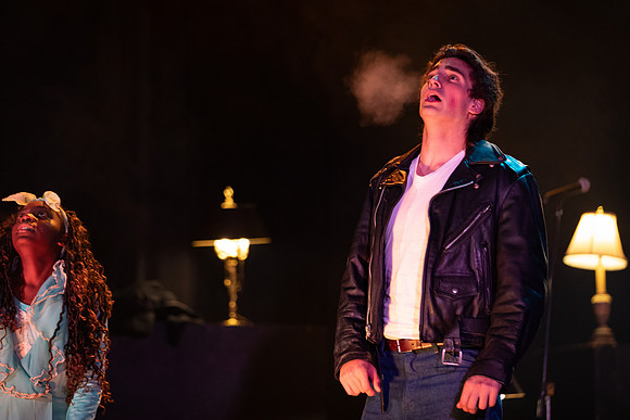 desiredesiredesire_fallplay_us_gh_0007