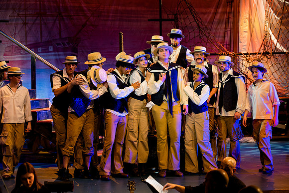 hmspinafore_springmusical25_sat2_us_ah_0078