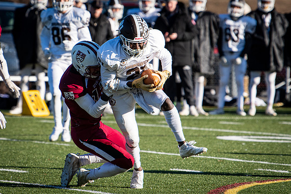football_nepsac19_wkl5_3015