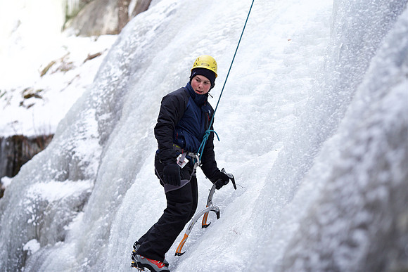 campdudley16_iceclimbing_bd_5613