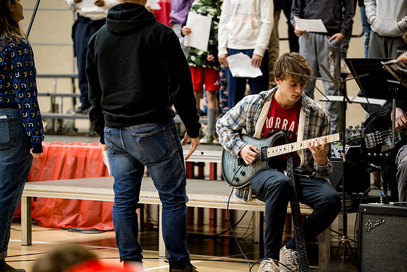 holiday_assembly24_ah_0286