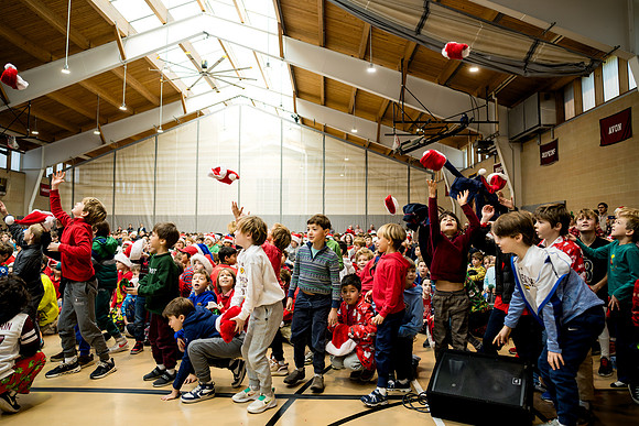 holiday_assembly24_ah_0422