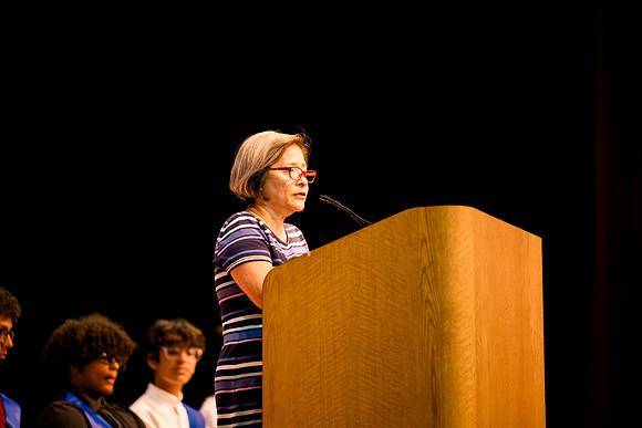 horizons_graduation23_ah_0032