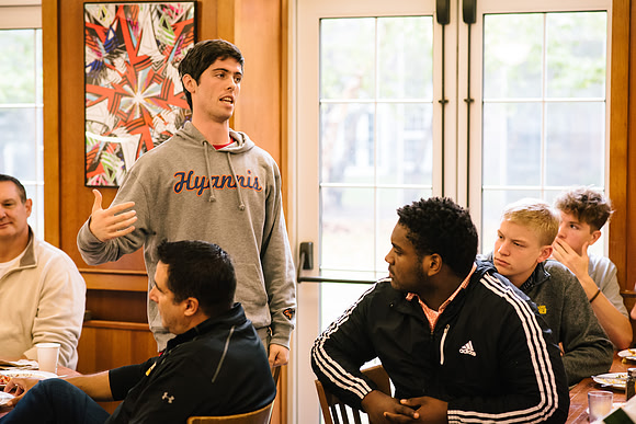 hc18_fballbfast_ah_0013