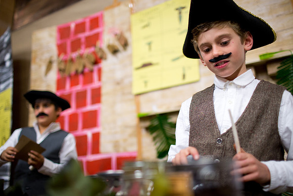 colonialday19_parents_mkras_0011