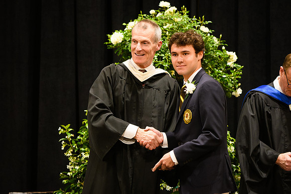 graduation25_diploma_wkl1_5064