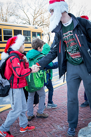 holiday_handshake16_jfess__4742