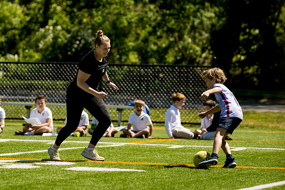 gr4faculty_soccer23_ah_0005b