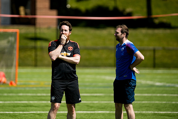 gr4faculty_soccer23_ah_0002b