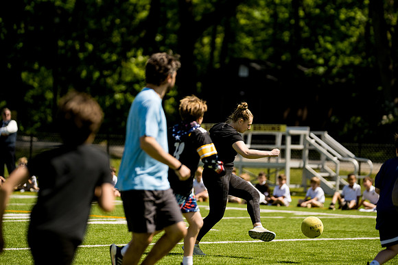 gr4faculty_soccer23_ah_0006