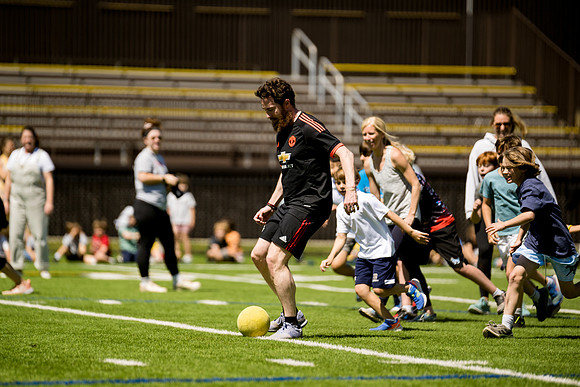 gr4faculty_soccer23_ah_0024