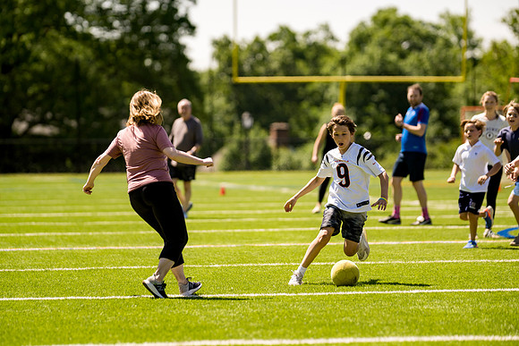 gr4faculty_soccer23_ah_0029
