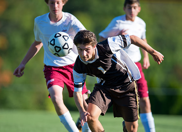 homecoming14_soccer_3rdsbrown_db_9452