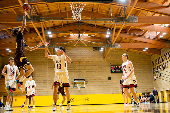 basketball_jv_2024-120-07_ah_0117