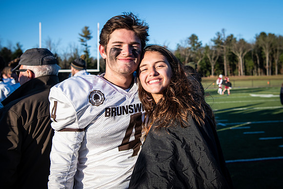 football_nepsac19_wkl8_2063
