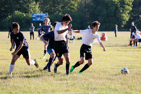 randolphvt2223_tripsoccerpre_game_bdf2_9787