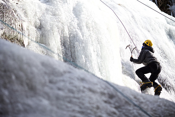 campdudley16_iceclimbing_bd_5792