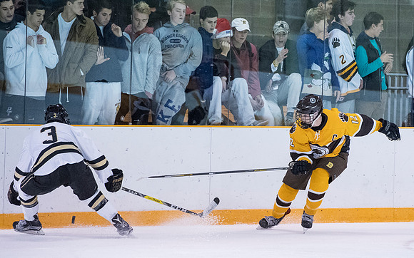 hockey_2016-12-10_dburns_6373