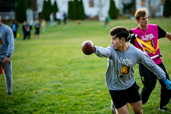 turkeybowl24_us_ah_0317