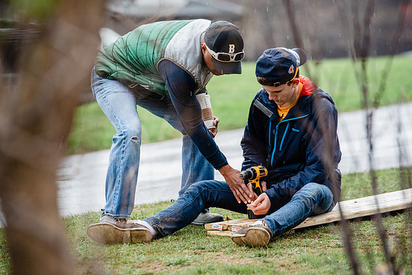 commserv18_outdoorclass_hp_1203