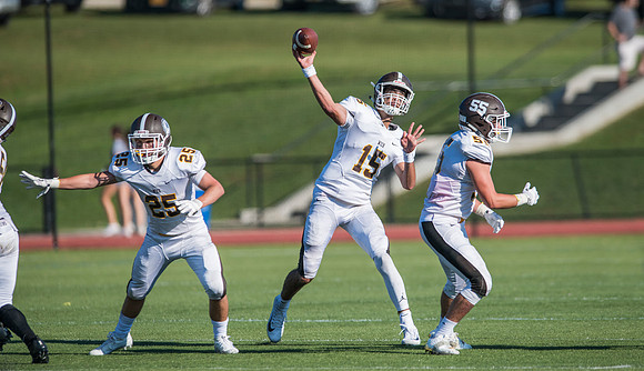 football_2017-09-23_dburns_1124