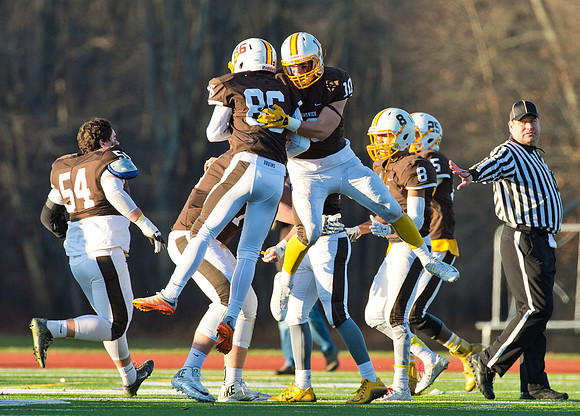 football_nepsac15_db_8425
