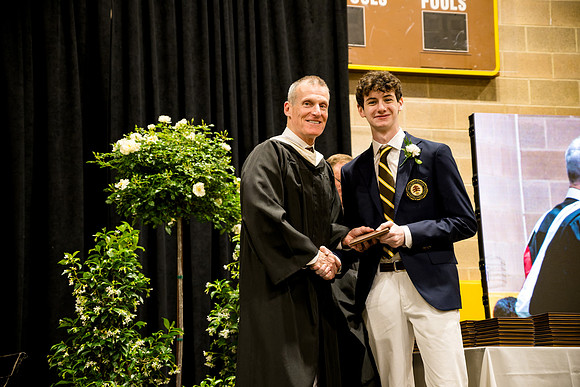 graduation25_diploma_ah_0614