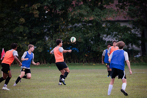 randolphvt2223_tripsoccerpre_scrimmage_bdf2_9533
