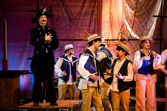 hmspinafore_springmusical25_sat2_us_ah_0111