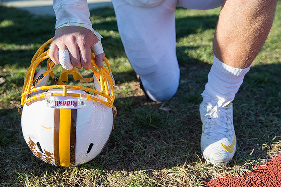 football_nepsac15_mg_8443