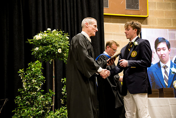 graduation25_diploma_ah_0740
