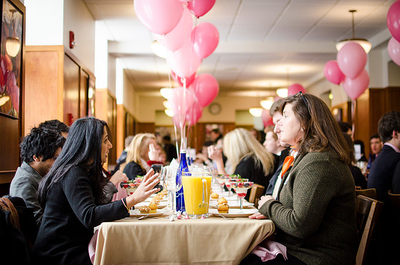 seniormom_vdaybfast_wkl_0566