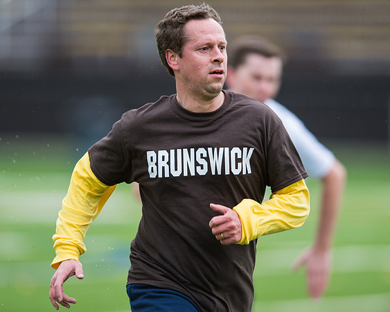 alumni_soccer16_db_7880