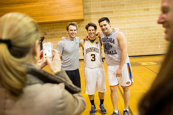 alumni_vs_varsitybball_jk_3354