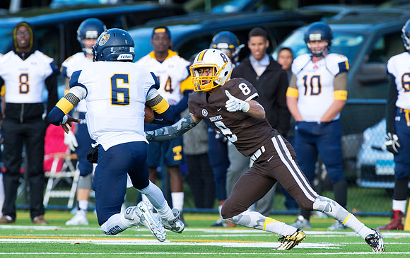 hc15_football_dburns_0882