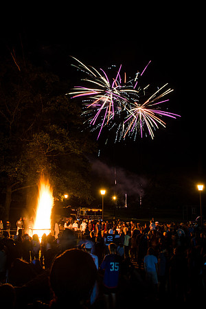 hc15_bonfireworks15_wkl_3367