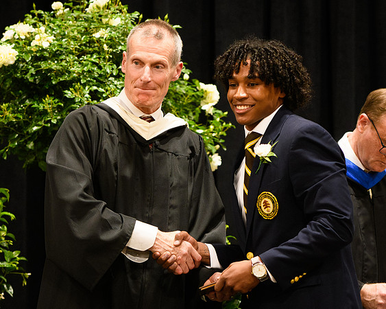 graduation25_diploma_wkl1_5016
