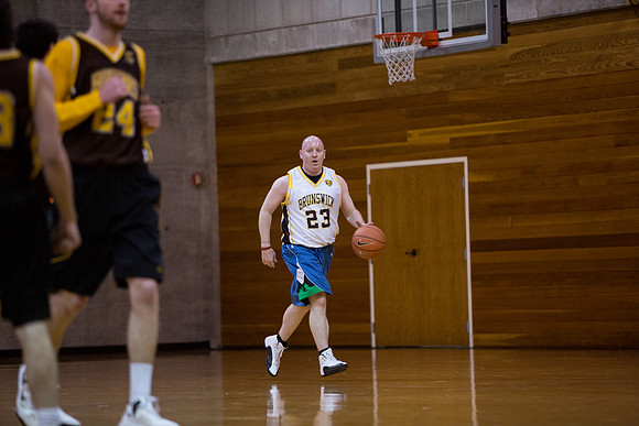 alumni_vs_varsitybball_jk_2882