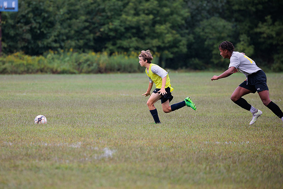 randolphvt2223_tripsoccerpre_scrimmage_bdf2_9260