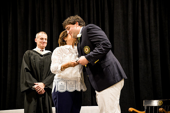 graduation25_diploma_ah_0593