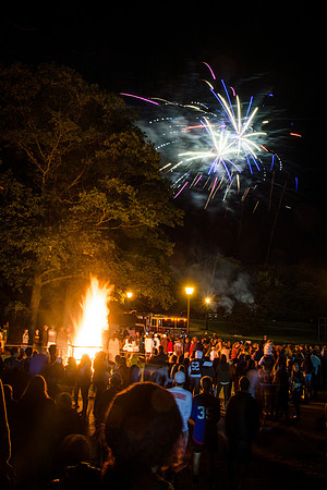 hc15_bonfireworks15_wkl_3380