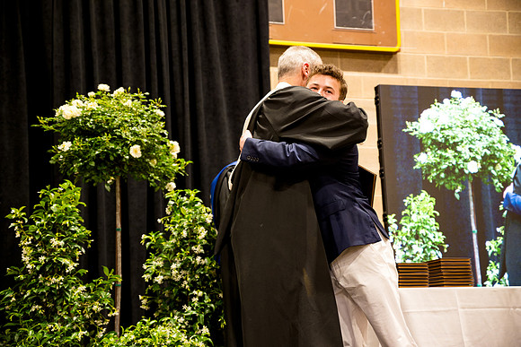 graduation25_diploma_ah_0806