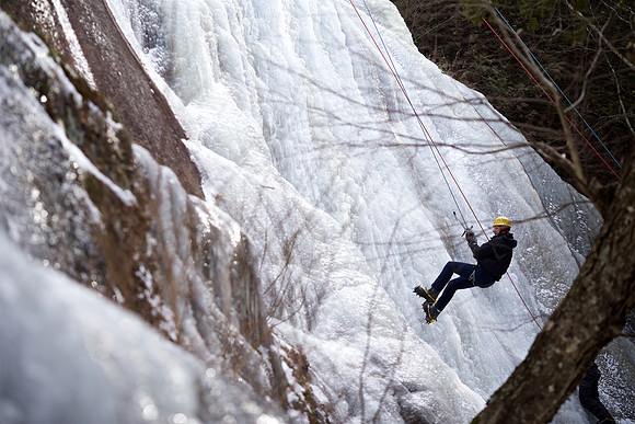 campdudley16_iceclimbing_bd_5796