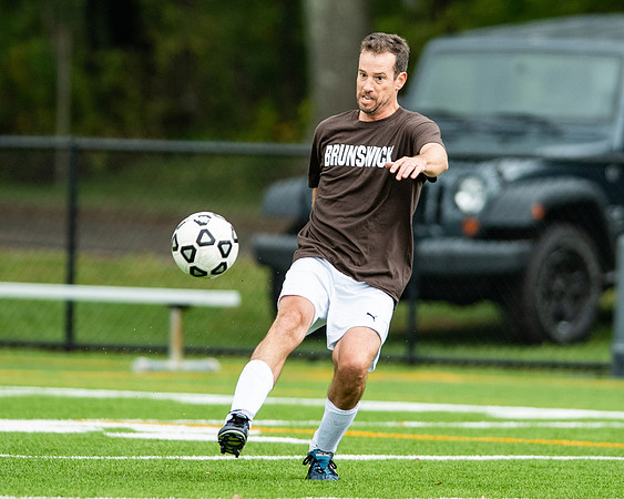 hc18_alumni_soccer_dburns_4944