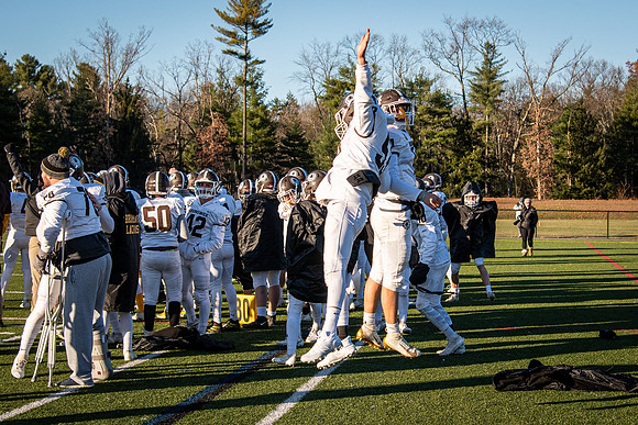 football_nepsac19_wkl5_3319