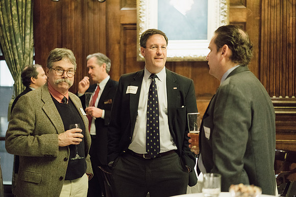 alumni_holidayparty17_jk_9826