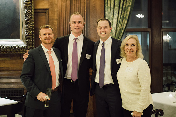 alumni_holidayparty17_jk_9841