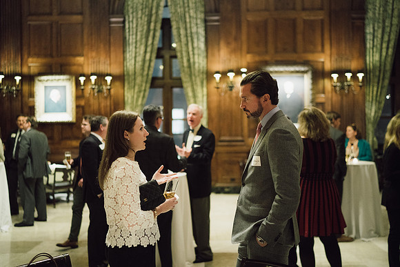 alumni_holidayparty17_jk_9883