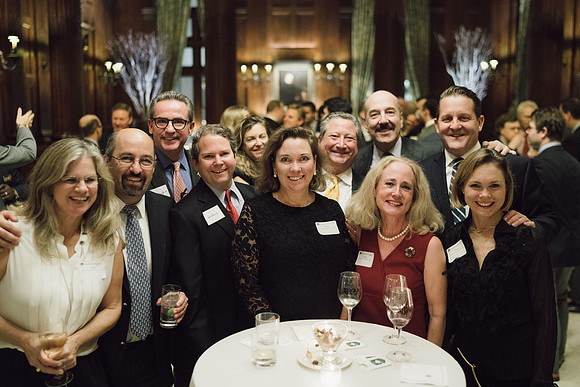alumni_holidayparty17_jk_9904